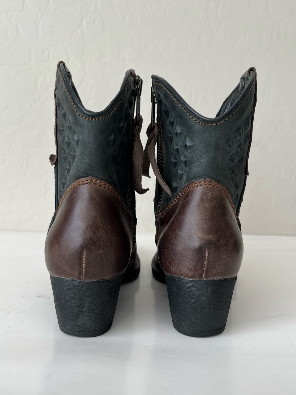 Born Jin Brown Textured western ankle leather cowboy boots brown black 6 - Picture 4 of 11